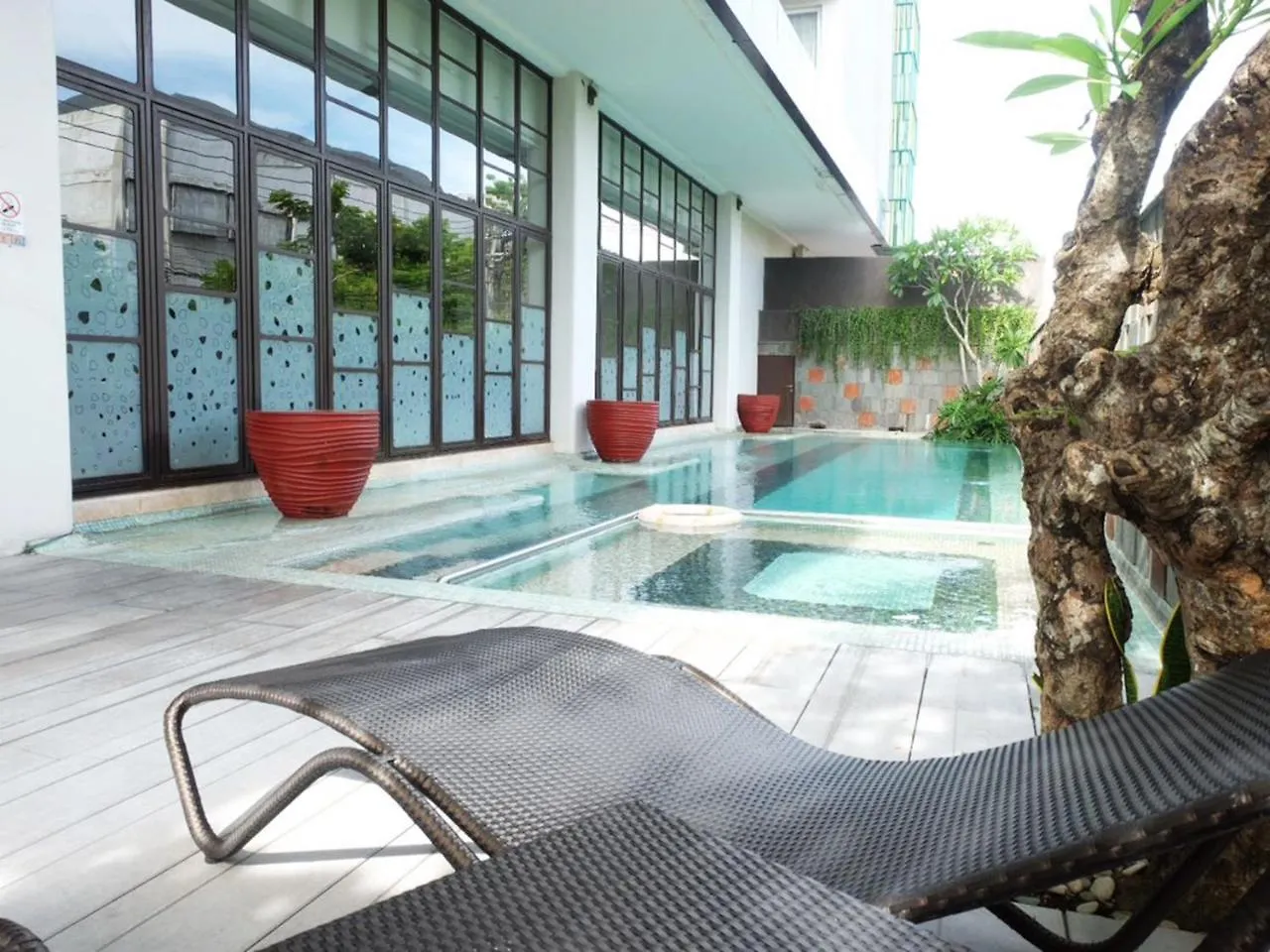 Grand Livio Kuta Hotel Legian