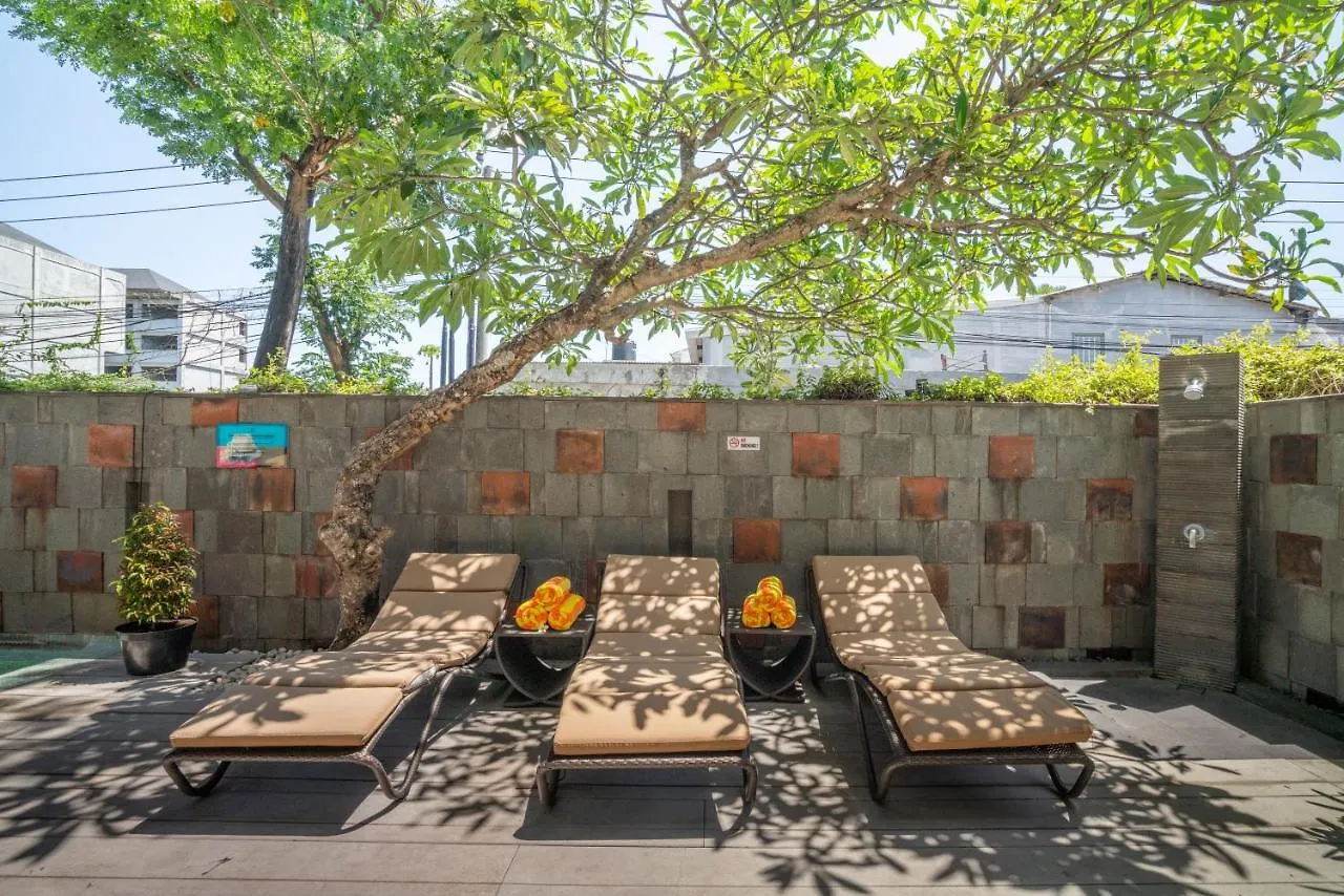 Grand Livio Kuta Hotel Legian